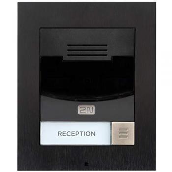 Intercomunicador IP 2N Solo con cámara de ángulo amplio, montaje en superficie, color negro, visión nocturna y conexión Ethernet