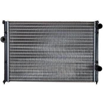 Radiador de refrigeración del motor NRF 58947, tipo de radiador para vehículos, fabricado por NRF, diseñado para optimizar la temperatura del motor, con conexiones adecuadas y dimensiones específicas para un ajuste perfecto en el sistema de refrigerac