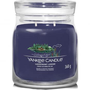 Yankee Candle Lakefront Lodge Scented Candle Signature 368 g