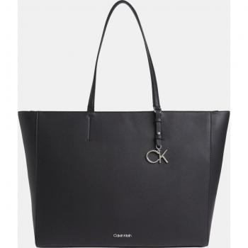 Bolso Tote Must Negro Calvin Klein con Detalles en Cremallera