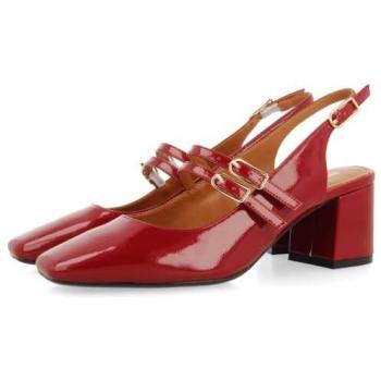 Zapatos de salón de mujer Gioseppo Sodus efecto charol, punta cuadrada y talón abierto color granate
