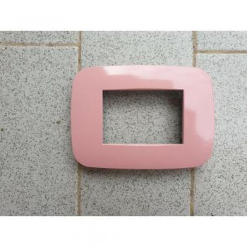 Placa Compatibles Axolute Bticino Color Rosa - 3 Foros