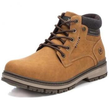 Botín de Hombre XTI 143137 Camel con Cremallera y Suela de Goma, Talla 40