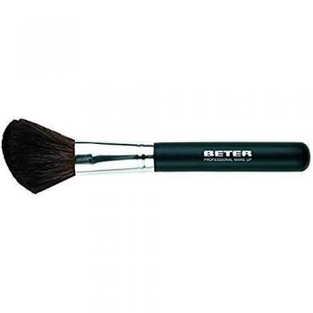 Beter Angled Blush Brush with Goat Hair