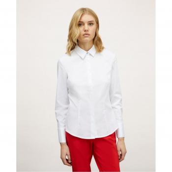 Camisa de popelina con botonadura estilo inglés