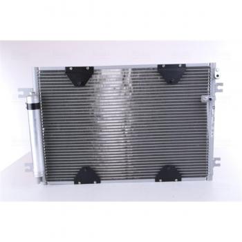 Condensador de aire acondicionado NISSENS 940505, compatible con sistemas de refrigeración, alta eficiencia de intercambio térmico, diseño optimizado para fácil instalación, fabricado con materiales duraderos y resistentes a la corrosión