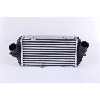 Intercooler NISSENS 96539 - Intercooler de motor, fabricado por Nissens, diseñado para mejorar la eficiencia del sistema de refrigeración del motor, compatible con diversas marcas y modelos de vehículos