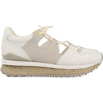 Sandalias cerradas de mujer blancas con estilo deportivo