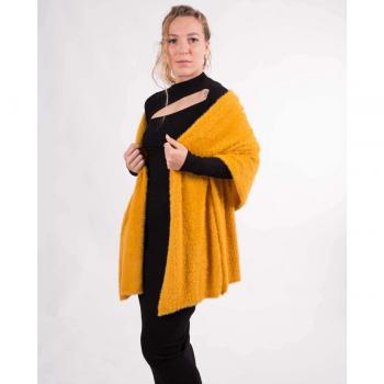 Bufanda, Chal y Estola Trendy en amarillo