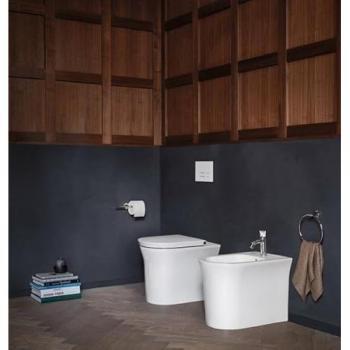 Bidet de pie Duravit White Tulip 37x58cm, con orificio para grifería, desagüe y color blanco